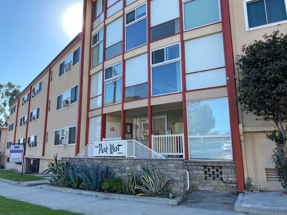 Park West Terrace in Los Angeles, CA - Foto de edificio