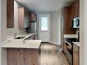 179 Holly St in Georgetown, TX - Foto de edificio - Building Photo