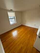 102 Gainsborough St, Unit 406E in Boston, MA - Building Photo - Building Photo