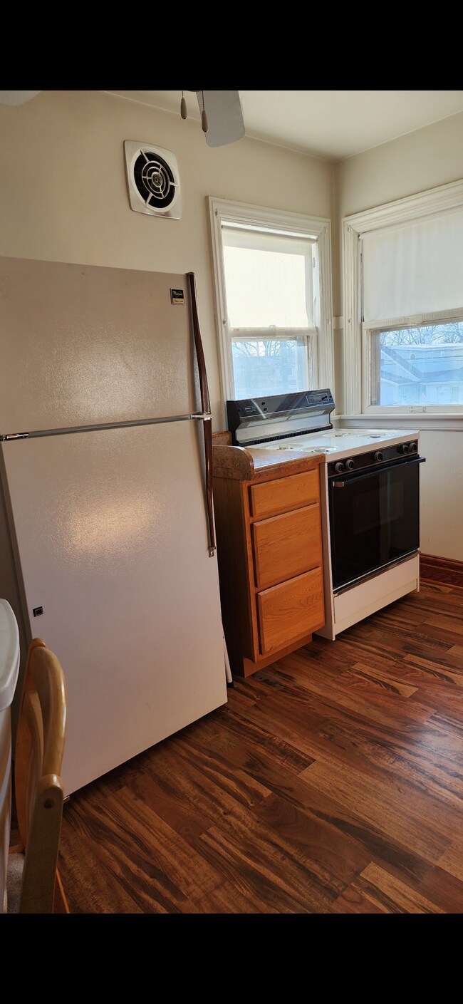 5844 N Marmora Ave, Unit 2 in Chicago, IL - Foto de edificio - Building Photo