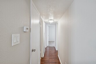 95 Marabou Pl in The Woodlands, TX - Foto de edificio - Building Photo