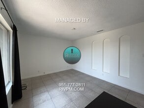 9369 Acacia Ave in Fontana, CA - Building Photo - Building Photo