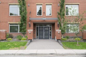333-122 22 Ave SW in Calgary, AB - Building Photo - Building Photo