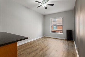 1702 W Juneway Terrace in Chicago, IL - Building Photo - Building Photo