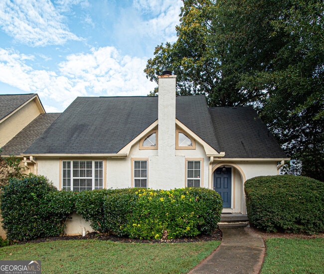 property at 4223 Lakes End Dr NW
