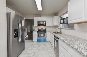 7726 Springville Dr in Houston, TX - Building Photo - Building Photo
