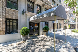 114-116 E 84th St in New York, NY - Building Photo - Building Photo