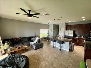 6901 40th Ln N in Pinellas Park, FL - Building Photo - Building Photo
