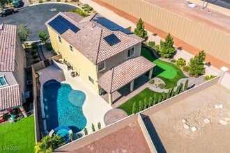 3009 Collodi Ct in Las Vegas, NV - Foto de edificio - Building Photo