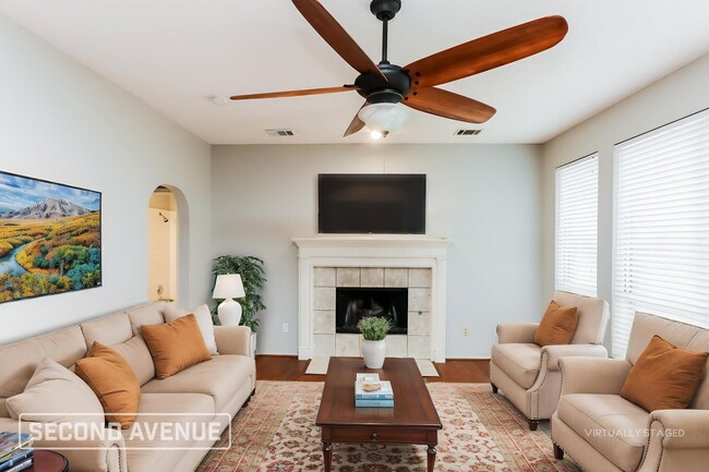 1301 Clear Creek Dr in Mesquite, TX - Building Photo - Building Photo