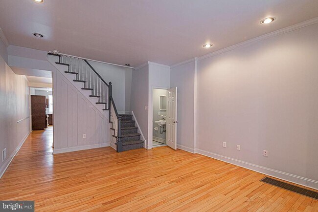 property at 2210 Lombard St