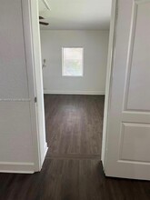 6028 SW 27th St in Miramar, FL - Building Photo - Building Photo