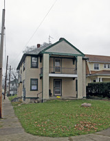 100 Five Oaks Ave Apartments