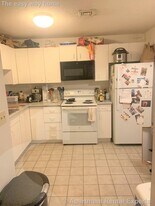 175 Beacon St, Unit #103 in Somerville, MA - Building Photo