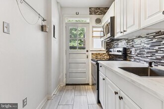 3401 Commonwealth Ave in Alexandria, VA - Building Photo - Building Photo