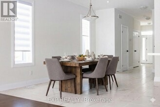 6 Dominique St in Kitchener, ON - Building Photo - Building Photo