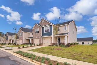 214 Ct. Place in Statesboro, GA - Building Photo - Building Photo