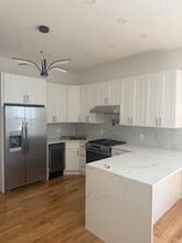 711 E 52nd St in Brooklyn, NY - Building Photo - Building Photo