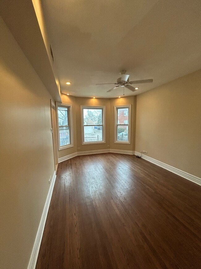 3849 W School St, Unit Unit1 in Chicago, IL - Foto de edificio - Building Photo