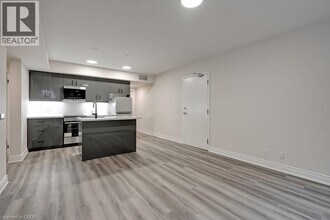 259 King St E in Hamilton, ON - Building Photo - Building Photo