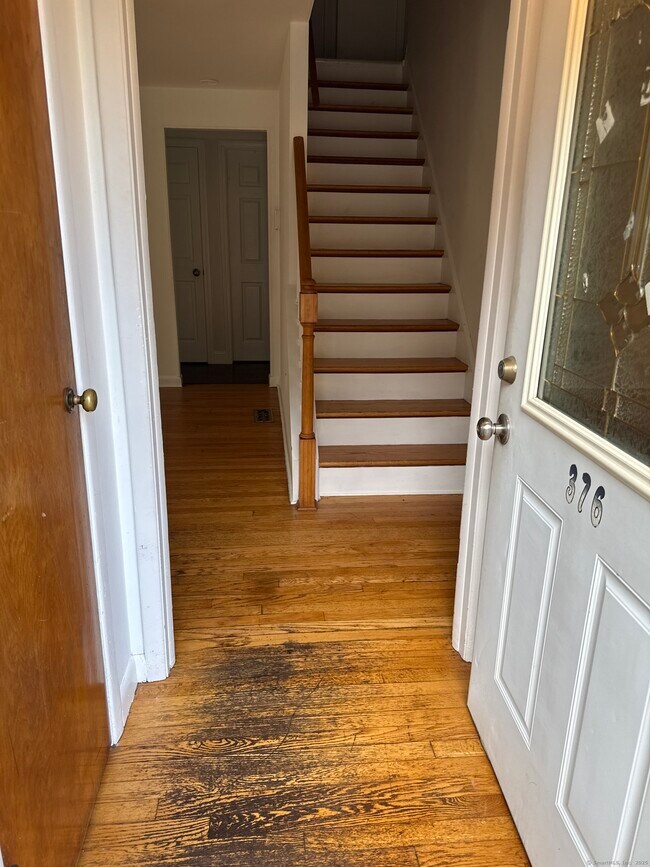 376 Dexter Dr in Bridgeport, CT - Building Photo - Building Photo