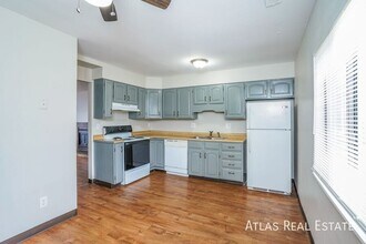 4479 E Pikes Peak Ave in Colorado Springs, CO - Building Photo - Building Photo
