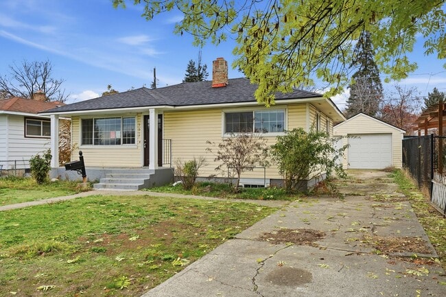 3917 E Fairview Ave in Spokane, WA - Building Photo - Building Photo
