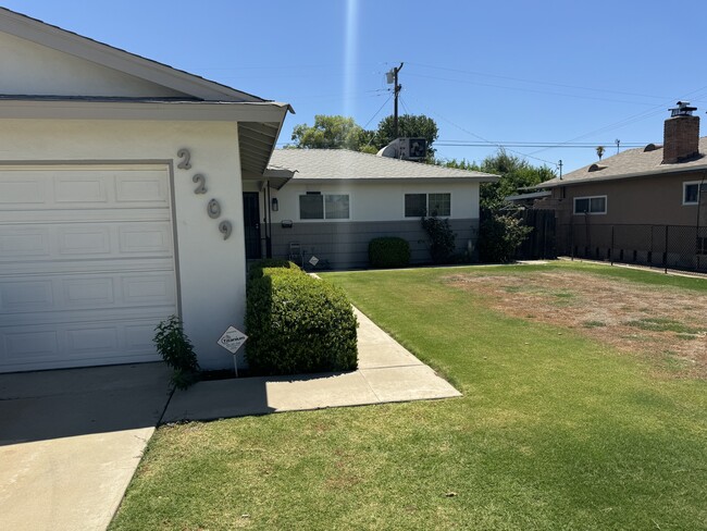 property at 2209 Carol Pl