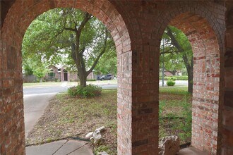 8014 Cahill Dr in Austin, TX - Building Photo - Building Photo