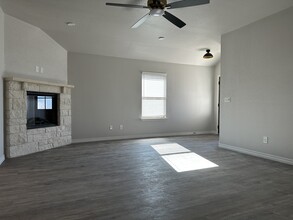 5106 White Rose Dr in Killeen, TX - Building Photo - Building Photo