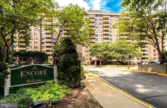 property at 1808 Old Meadow Rd