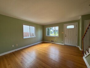 18-1/2 W Wyatt Ave in Alexandria, VA - Building Photo - Building Photo