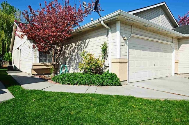 property at 1311 Diamond Ct