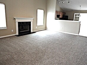 11 Fillmore Way in Westfield, IN - Building Photo - Building Photo
