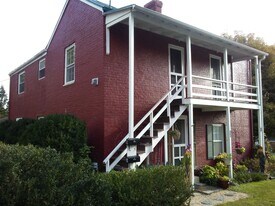 506 1/2 S Main St in Lexington, VA - Building Photo