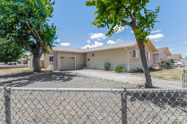 916 Jacobsen St in Antioch, CA - Building Photo - Building Photo