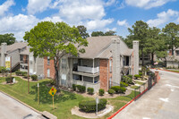 Tall Timbers Apartments in Houston, TX - Building Photo - Building Photo