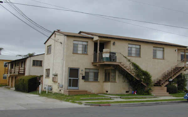 4818-4820 68th St in San Diego, CA - Foto de edificio - Building Photo