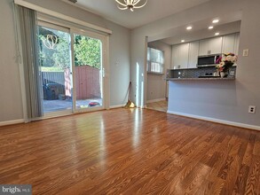 8324 Highcliffe Ct in Annandale, VA - Building Photo - Building Photo
