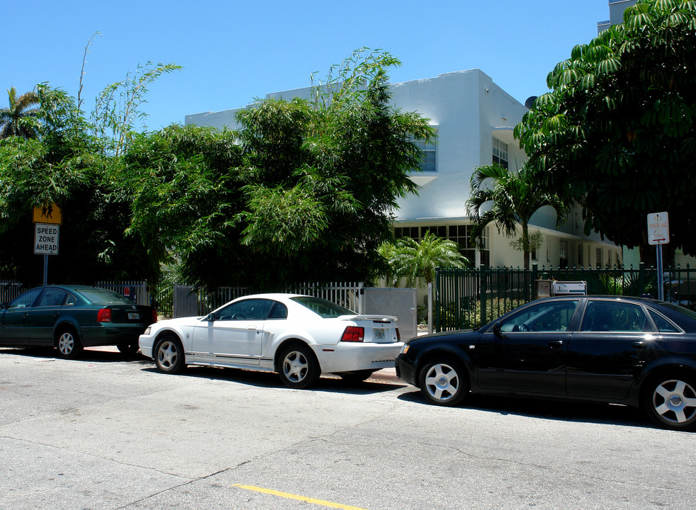 1526 Pennsylvania Ave in Miami Beach, FL - Building Photo