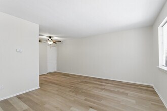 Boulder Creek Apartments in Jeffersontown, KY - Building Photo - Building Photo