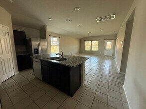 5701 Madelyn Dr in Killeen, TX - Building Photo - Building Photo