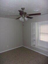 2000 Lanesboro Dr in The Village, OK - Building Photo - Building Photo