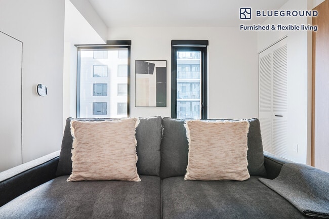 30 Otis St in San Francisco, CA - Foto de edificio - Building Photo