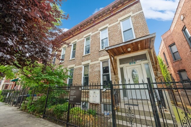 property at 616 S Oakley Blvd