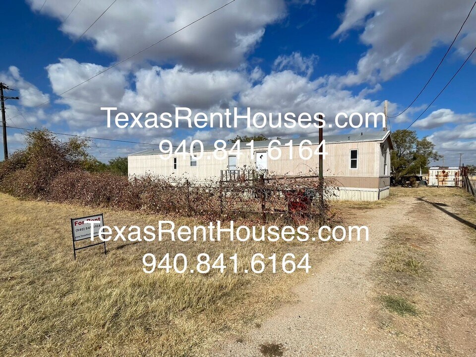 508 W Myrtle St in Holliday, TX - Building Photo