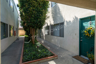 25907 Oak St in Lomita, CA - Building Photo - Building Photo