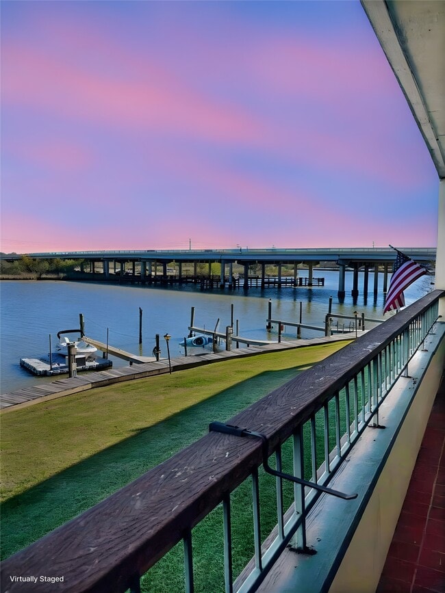 18809 Egret Bay Blvd