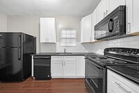 2915 Isabella St photo'