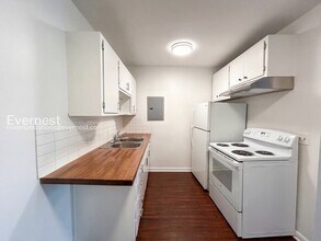 2601 Hillsboro Pike, Unit APT B11 in Nashville, TN - Foto de edificio - Building Photo